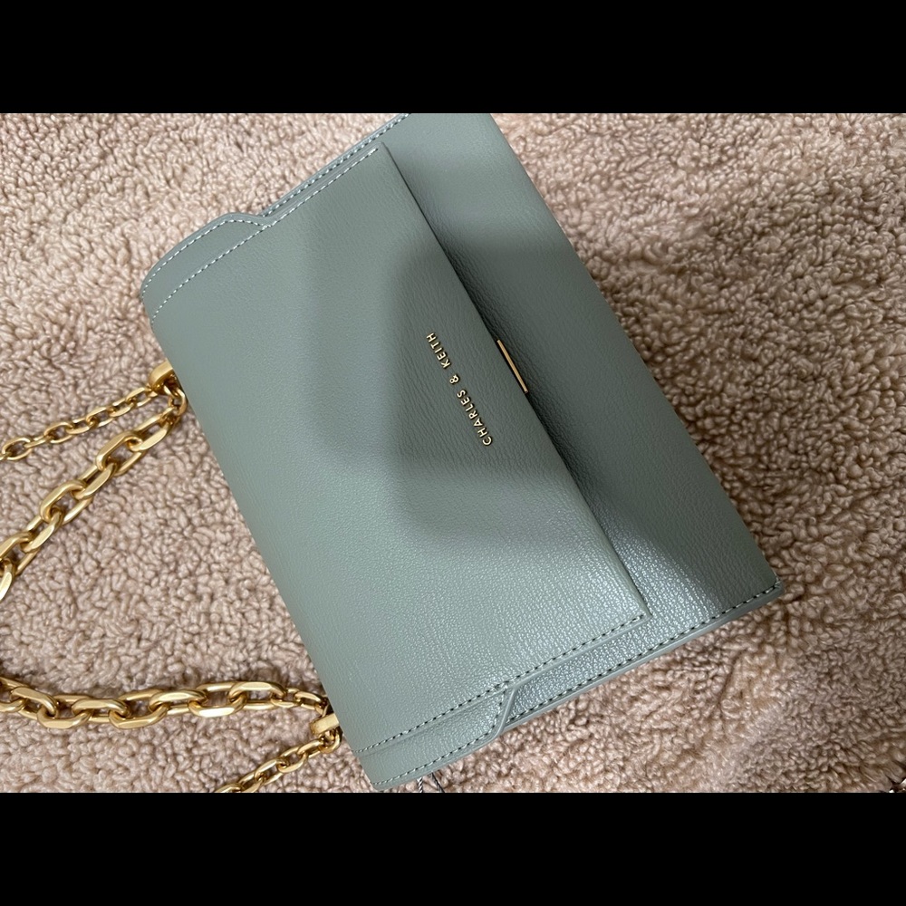 Shoulder bag